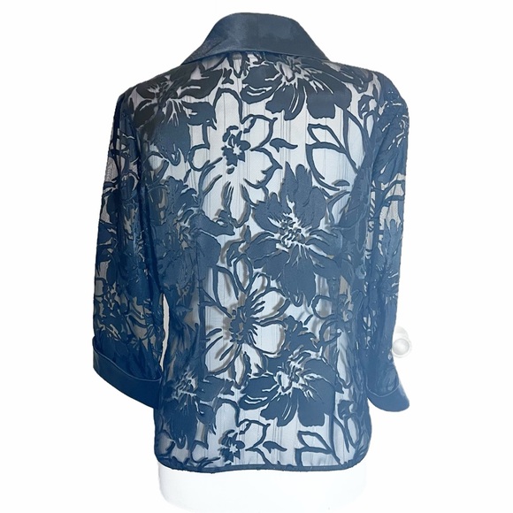 ALEX EVENINGS Black Organza Jacket Satin Lapel 3/4 Sleeve Rhinestone Clasp PM - Picture 2 of 11